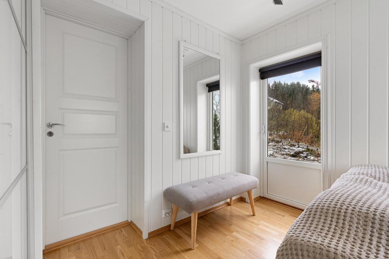 Cozy Elegant 2Bedroom Apt W/Parking And Nice View Tromsø Eksteriør billede
